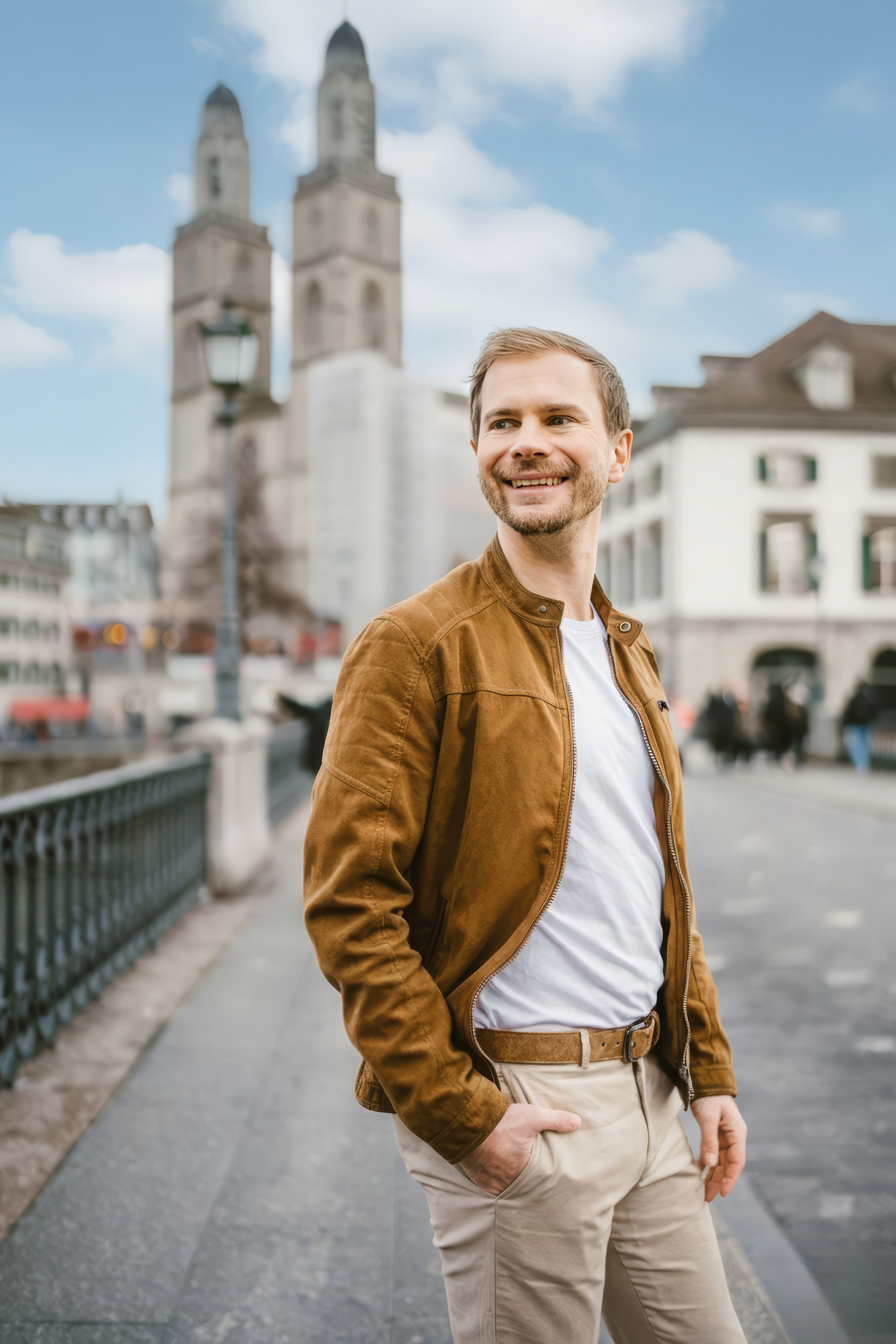 Lukas Bärlocher - Public Management & Creative Production